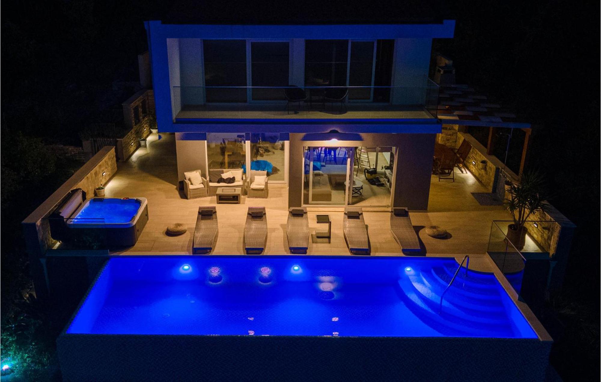 Cozy Home In Prigradica With Wifi Exterior photo